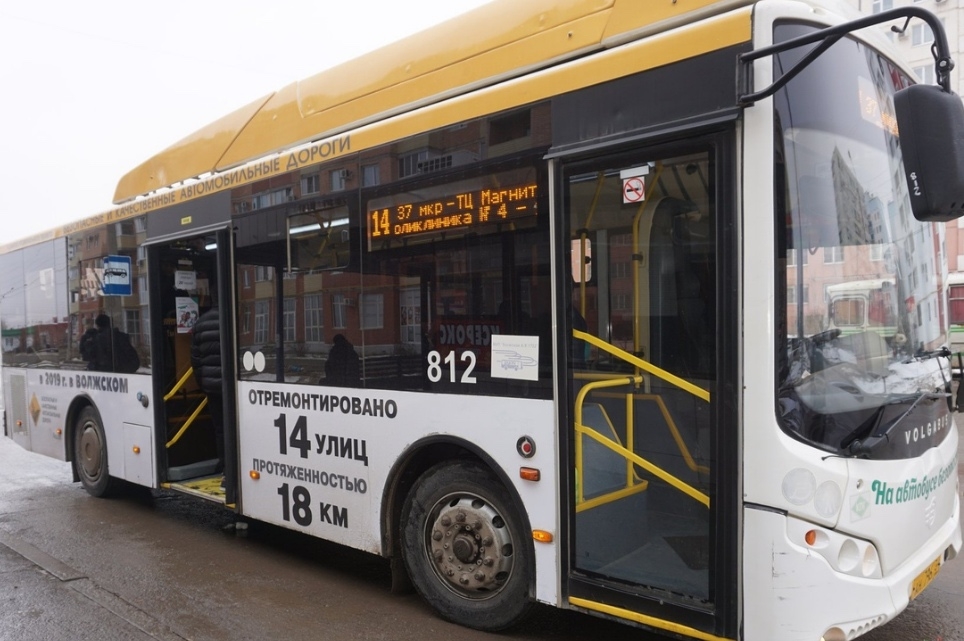 В Волжском в новогоднюю ночь и в сочельник запустят дополнительные автобусы
