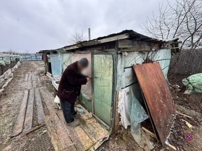 🏚️ Волжанка прописала трех мигрантов в бараке