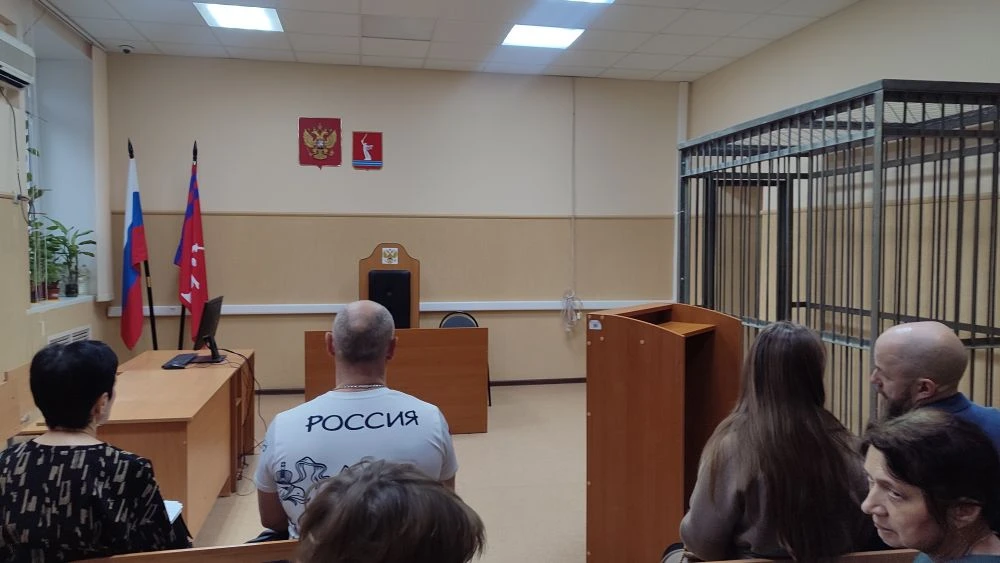 «Захотел бы убить — от неё остался бы фарш»: в Волжском судят стрелка, убившего дворнягу Лесси  