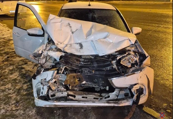 😳 Машина в хлам, двое в больнице