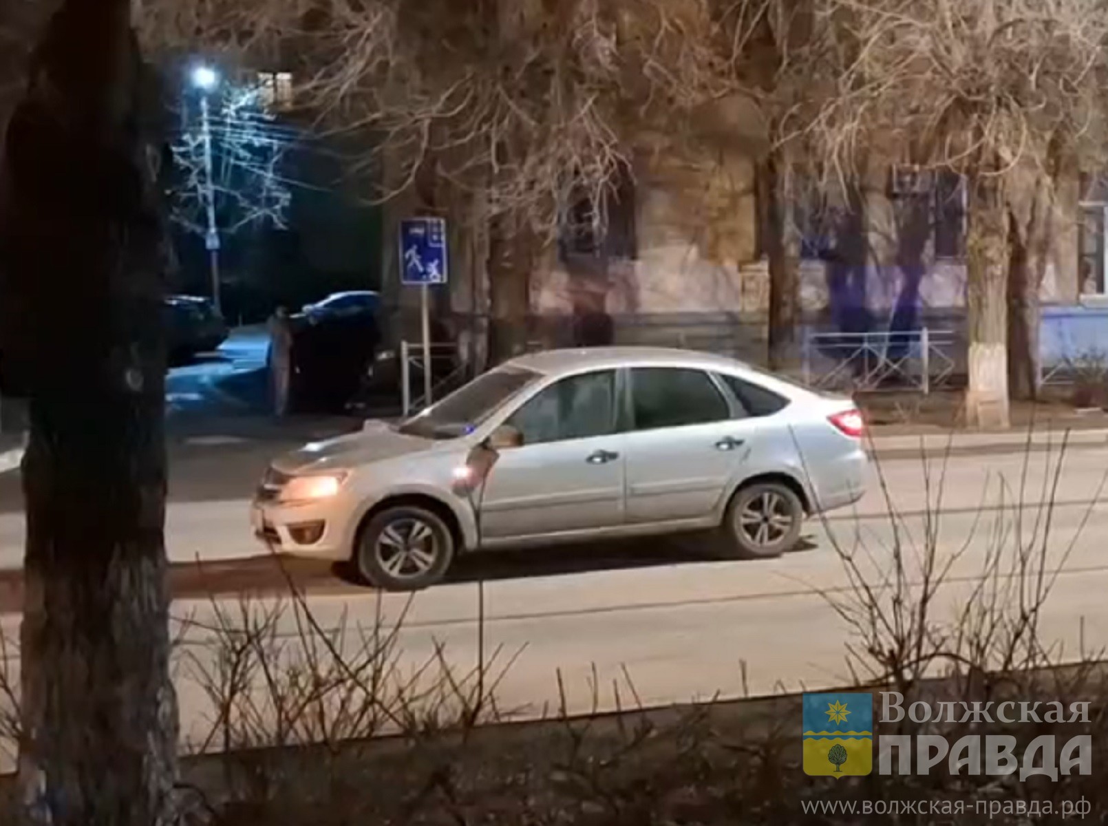 В Волжском у кафе «Ежевика» на нерегулируемой зебре сбит очередной пешеход