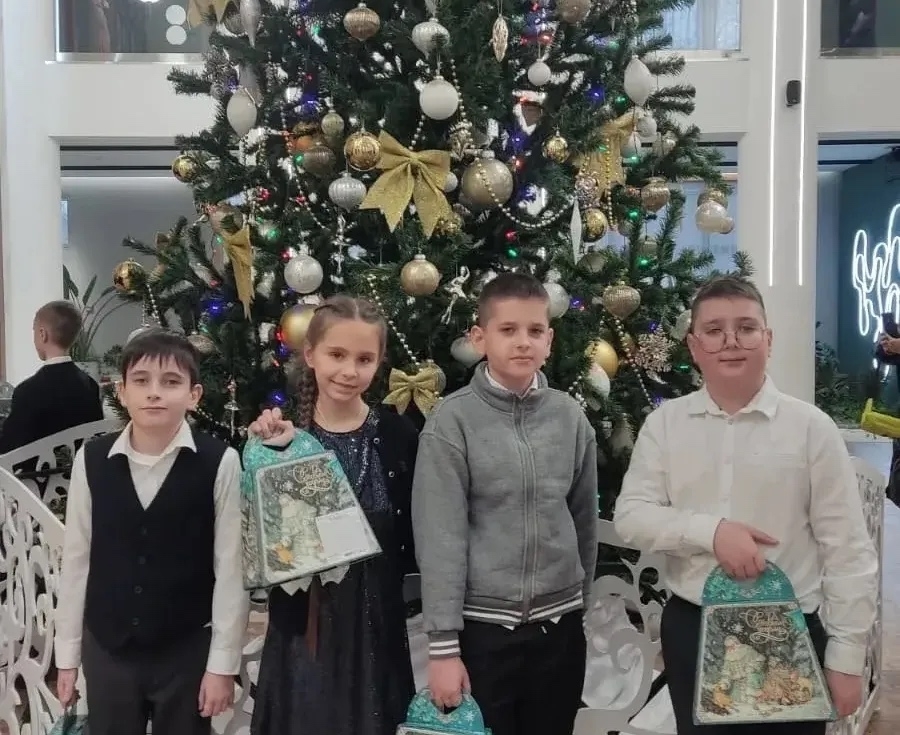 🎄96 волжских школьников станут участниками губернаторских ёлок