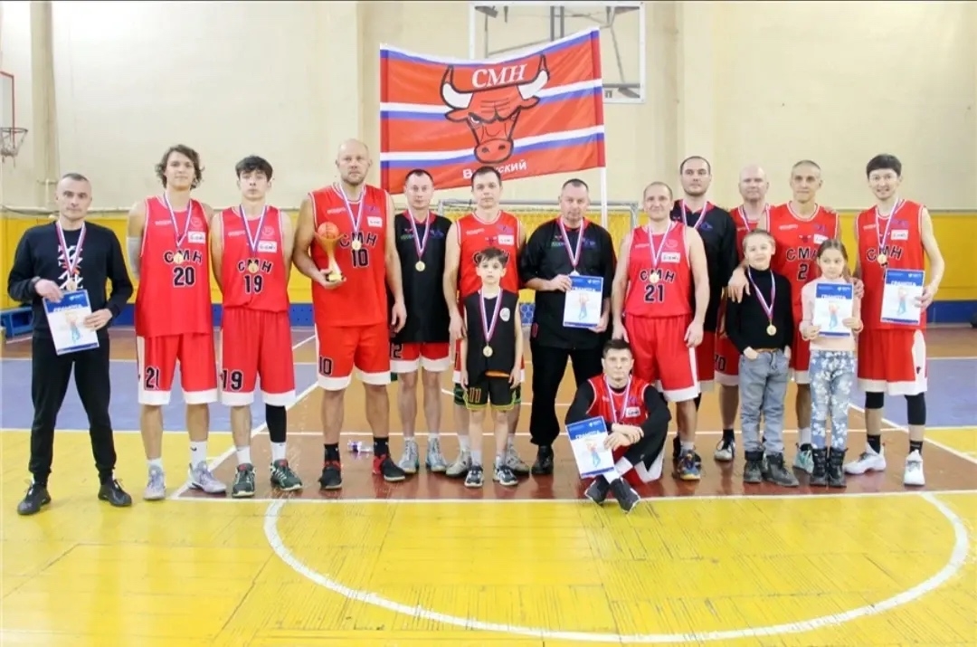 🏀 Волжская команда «СМН» победила в региональном первенстве по баскетболу