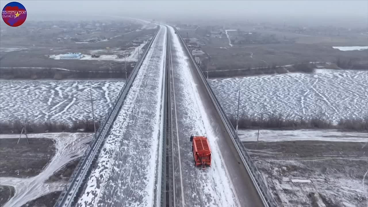 ⚡️Губернатор за рулем КАМАЗа заценил новую объездную дорогу Волгограда