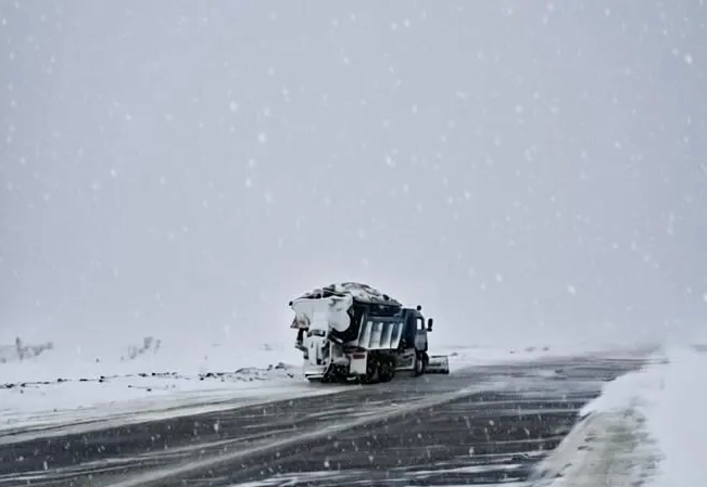 В Волгоградской области готовятся к крещенским морозам ❄️, которые могут осложнить дорожную ситуацию. На совещании у губернатора обсудили го…