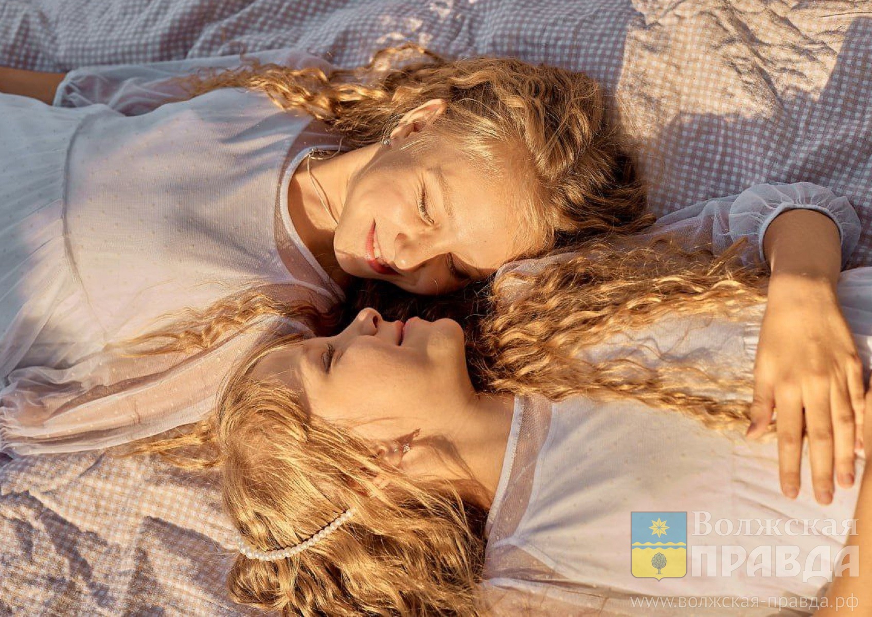 Смотрюсь в тебя как в зеркало: сёстры-близнецы из Волжского участвуют в кастинге Первого канала