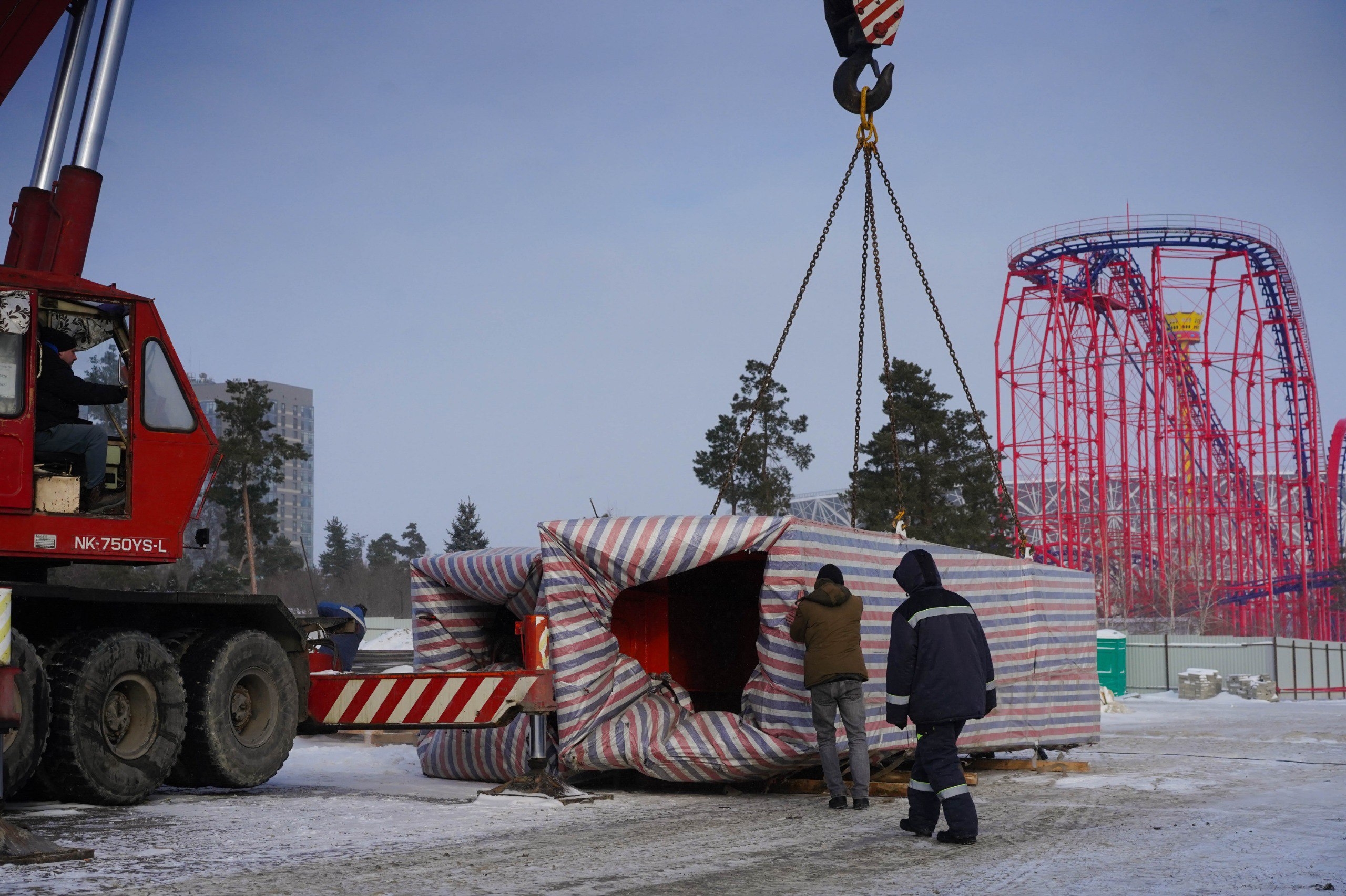 🎡 В Волгограде продолжается строительство первого в России вантового колеса обозрения