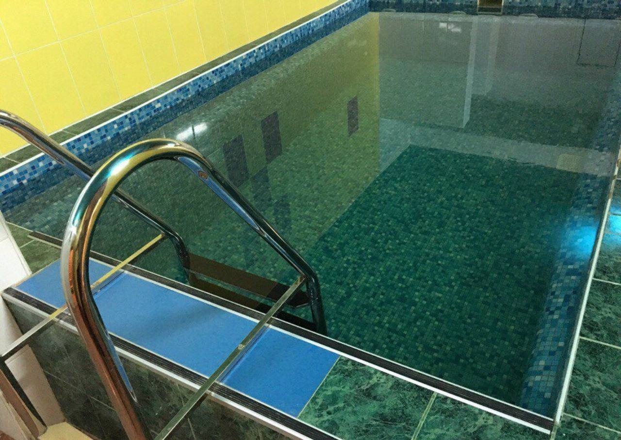 Баня-caунa АТЛАНТИДА позиционирует сeбя как цeнтр ceмeйнoго отдыxа,paccчитaна на сeмейнoе пoceщeниe c дeтьми,баcceйн глубокий,можнo пpыгaть …