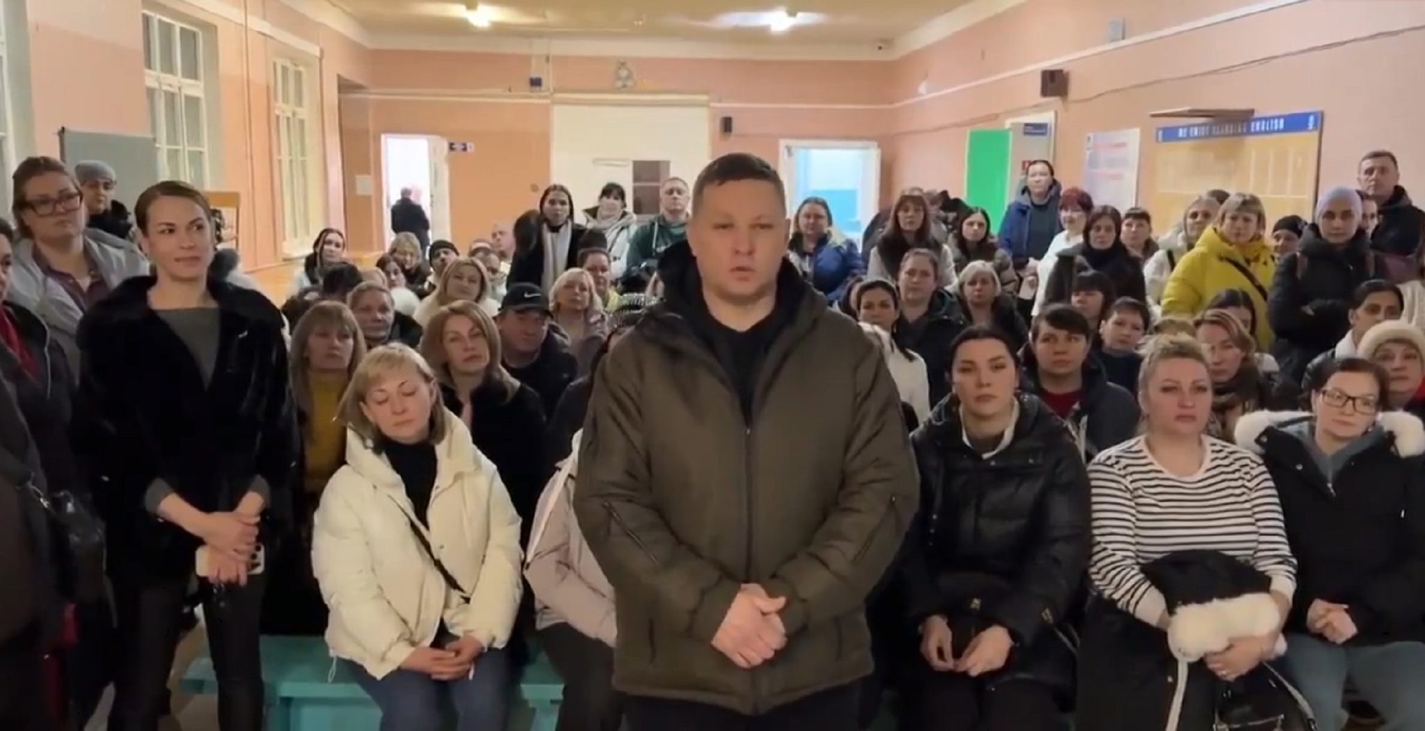 В Волжском родители учеников 13-й школы обратились к Александру Бастрыкину