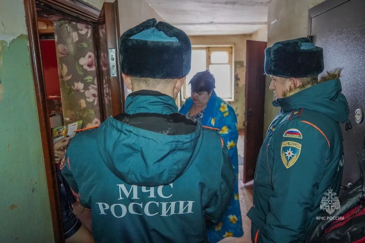 🧯Домой к волжанам пришли пожарные с лекцией о безопасности