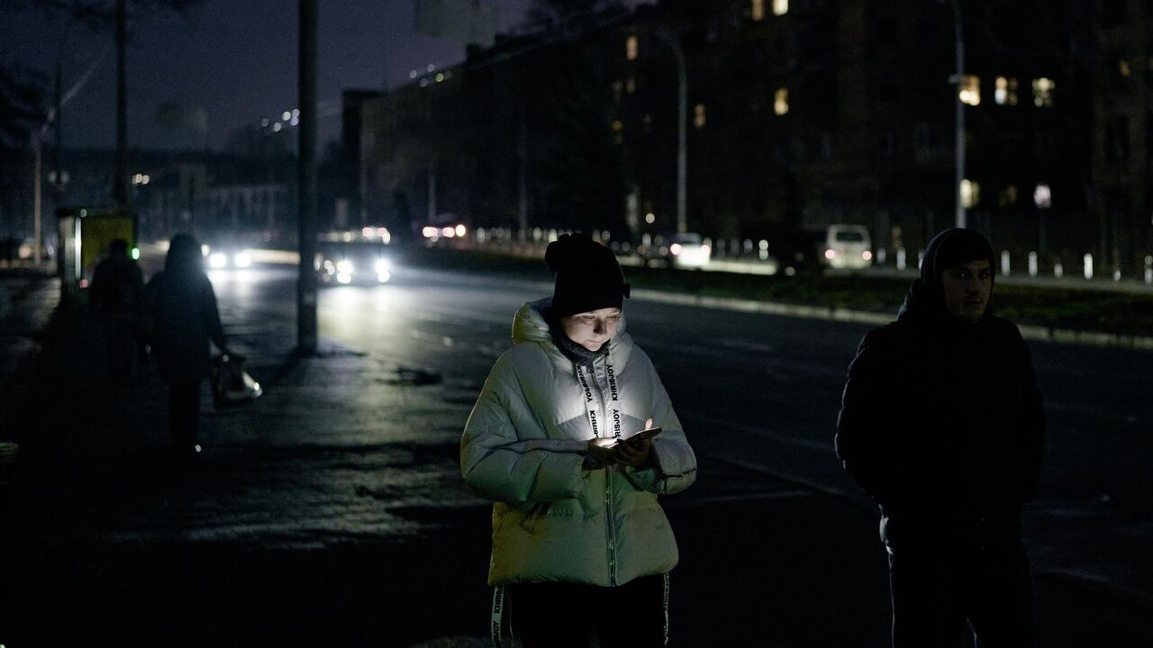 ⚡️ Украинцев призвали готовиться к возможному отъезду