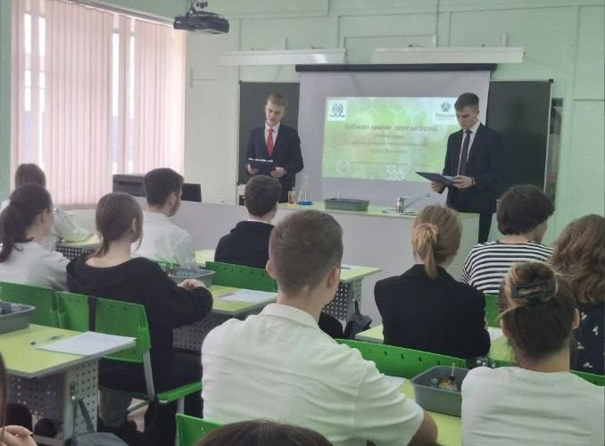 В школе № 35 открылся новый кабинет химии