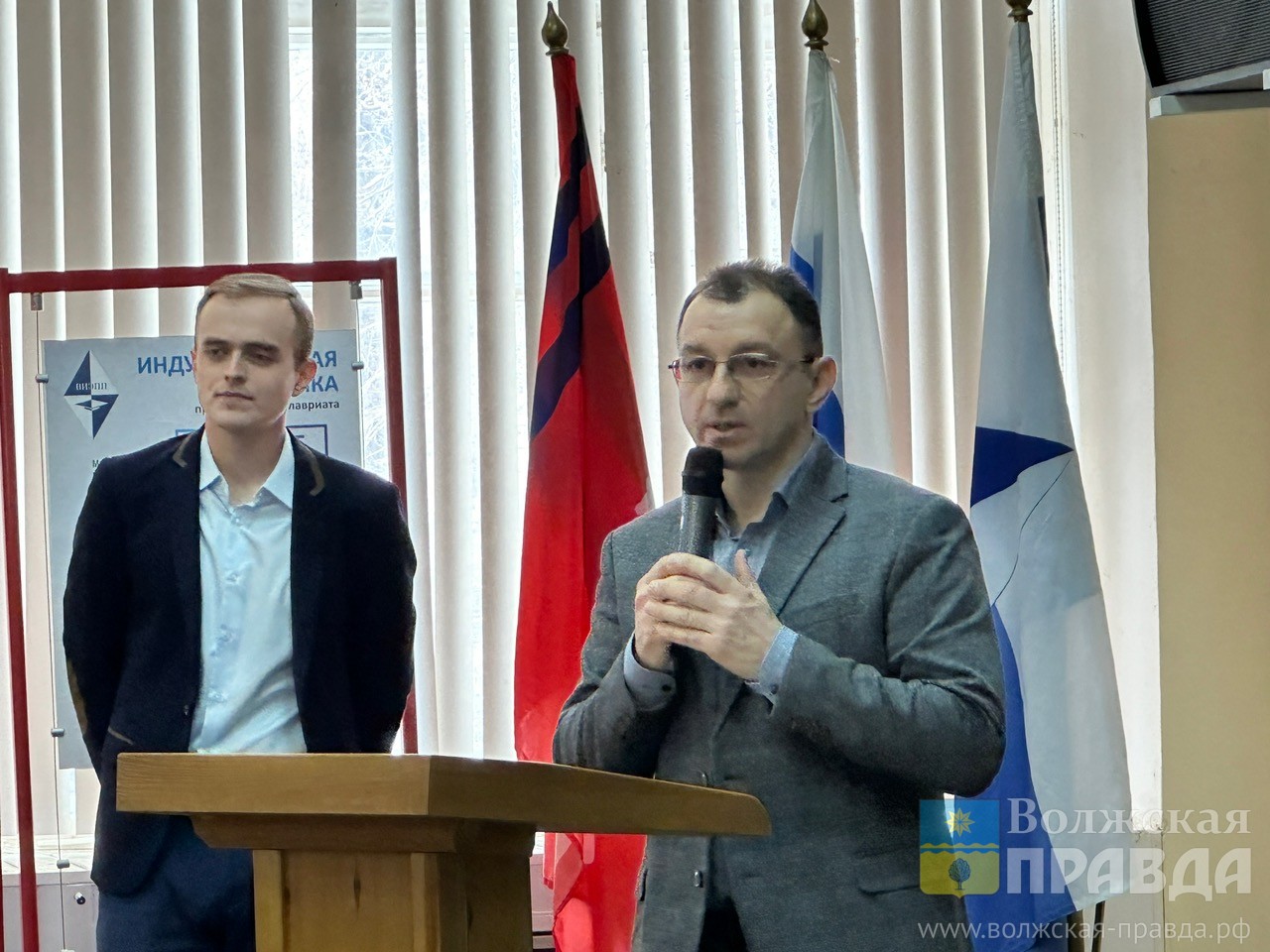 Инкубатор для осетра и магия биомассы: мэр рассказал студентам о будущем Волжского