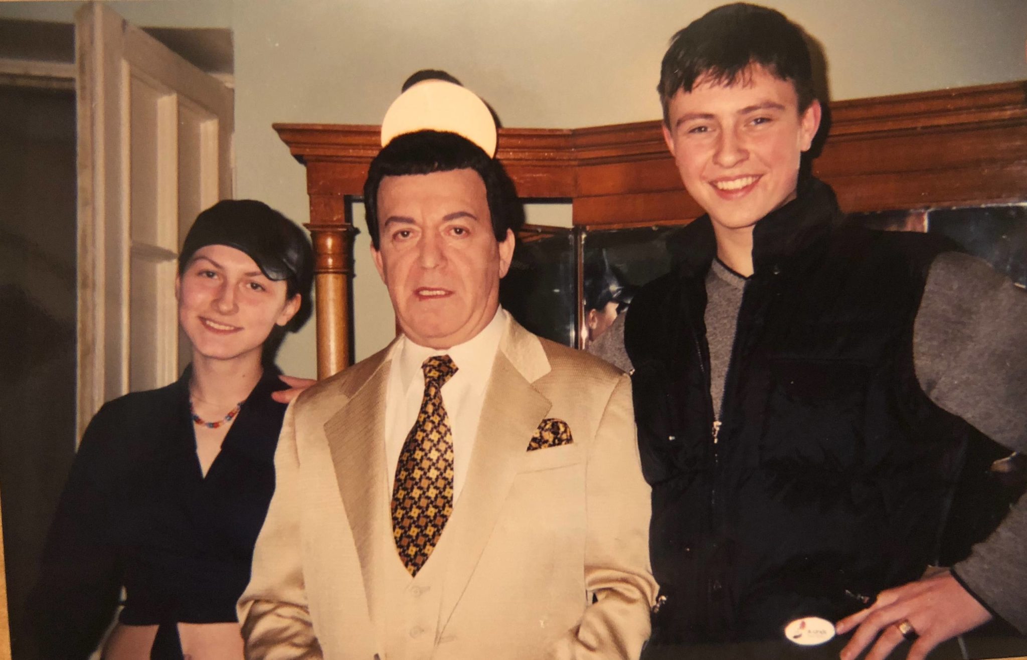 Молодой Кобзон и юная Бузова: волгоградский шоумен Прохор Шаляпин выложил архивные снимки