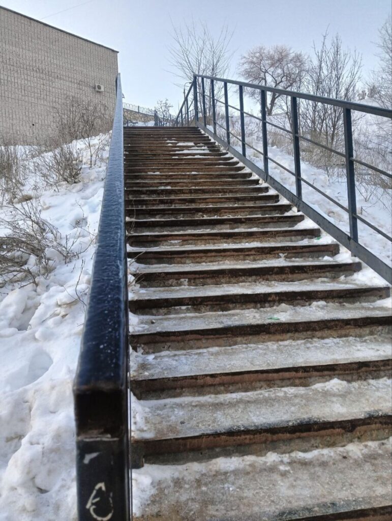 Волгоградские школы проигнорировали опасность гололёда