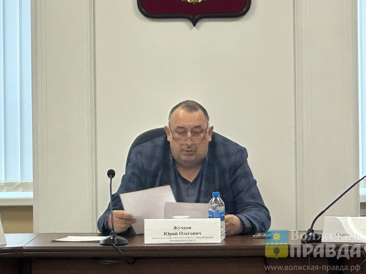 «Чемодан добра» и пресечение конфликтов: в Волжском состоялась встреча участников Совета межнациональных и межконфессиональных отношений