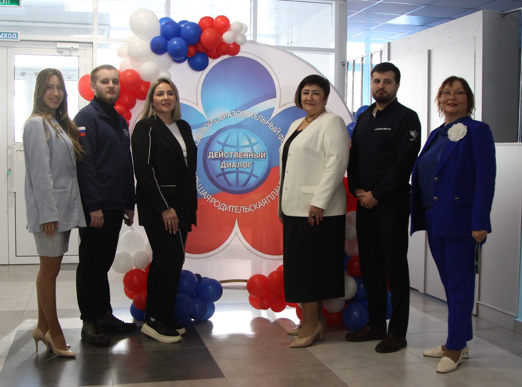 В Москве такого единения нет: волжские родители удивили столичных гостей