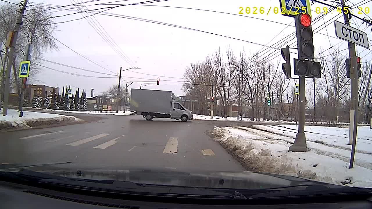 Добрый вечер, не давно на дороге наблюдал грубое нарушение ПДД,я считаю, что этого "героя" должны увидеть.