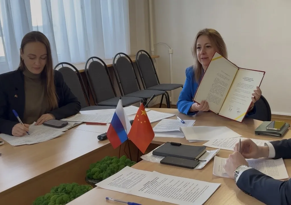 Бег и шахматы: мэрия Волжского пригласила в гости китайскую делегацию