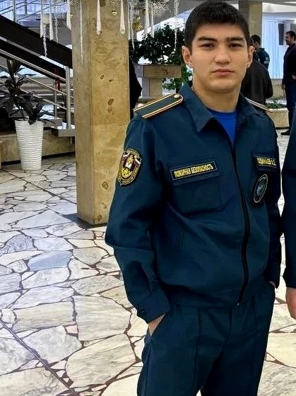 В Волжском юный спортсмен спас пенсионера при пожаре после взрыва газа! 👏🥺