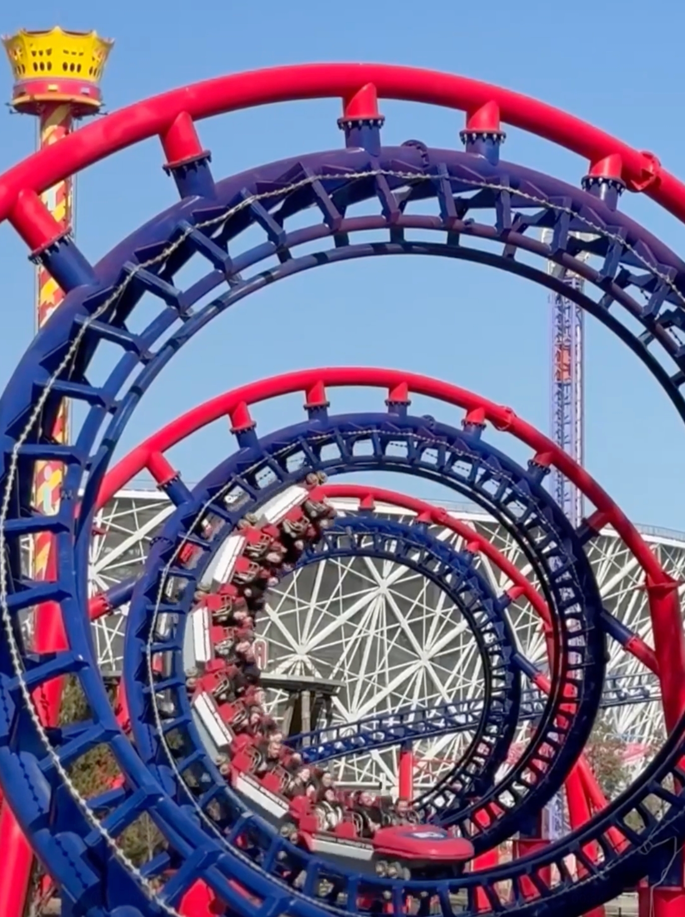 В Волгограде начали работу те самые экстремальные «Русские горки»! 👏😱