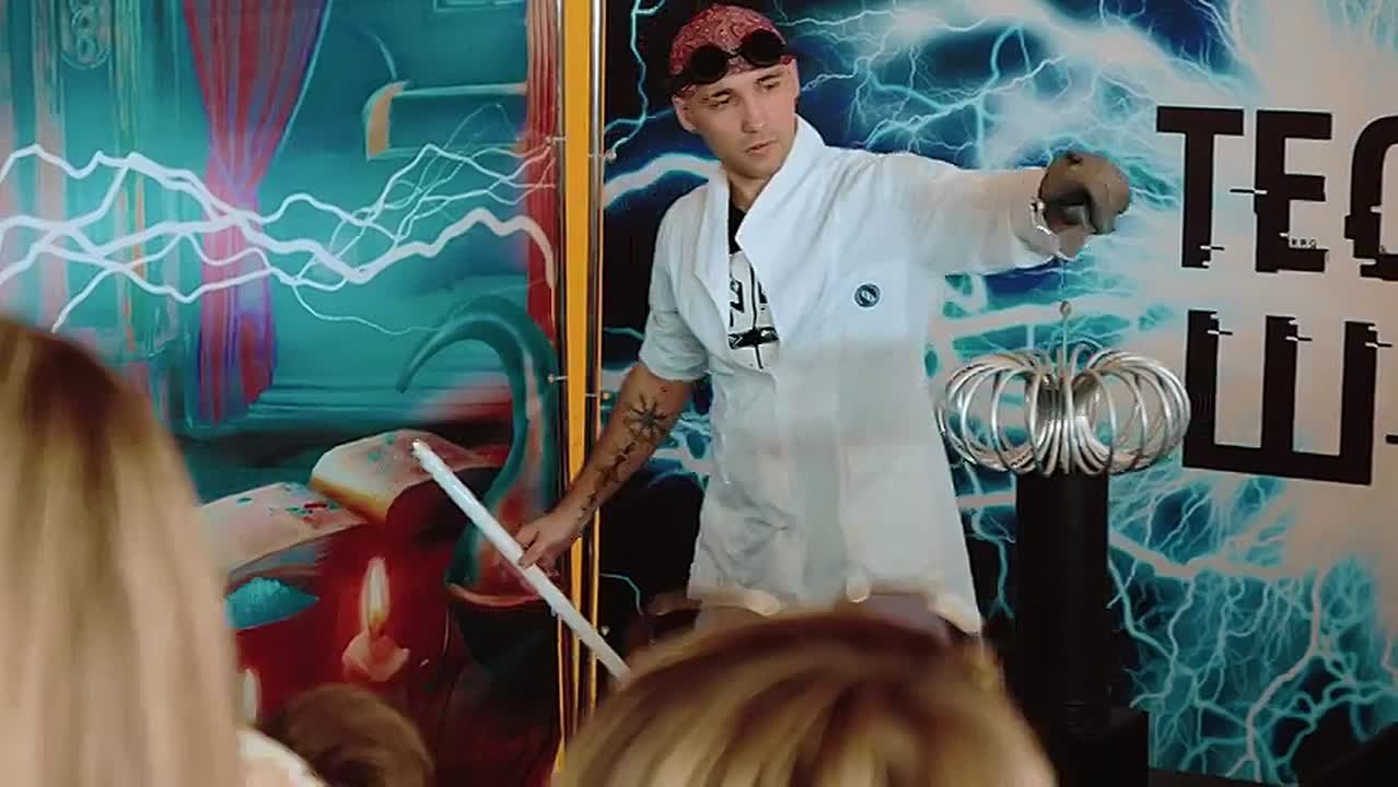 #Волжский Новая интерактивная выставка роботов и виртуальной реальности "РобоДрайв" приезжает к вам🥳🙀