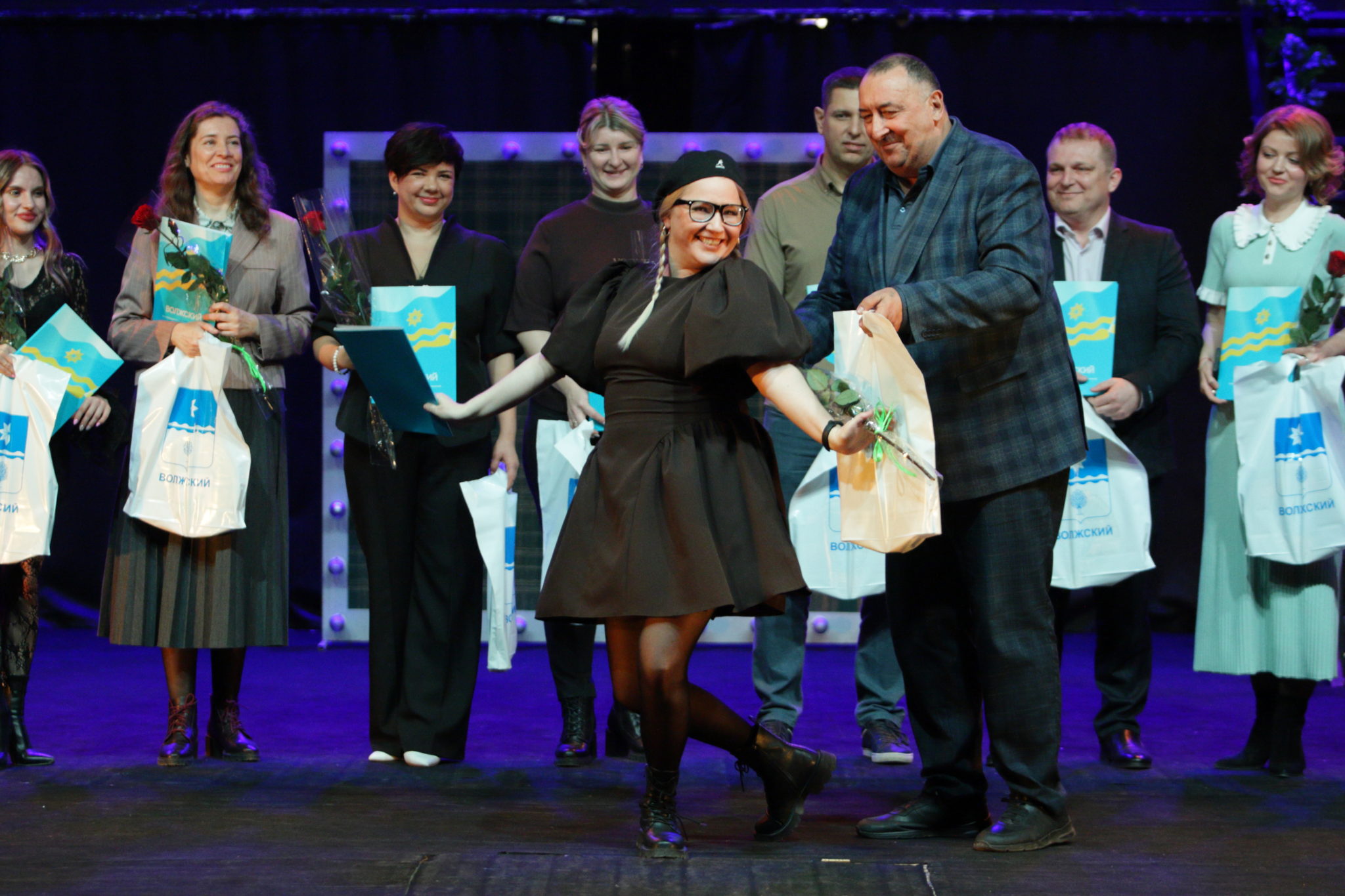 Пробуждая лучшее в нас: в Волжском наградили работников культуры