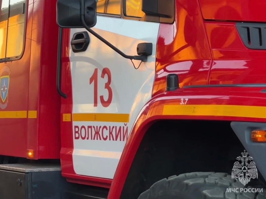 🔥 12 минут понадобилось спасателям в Волжском, чтобы потушить пожар в многоквартирном доме
