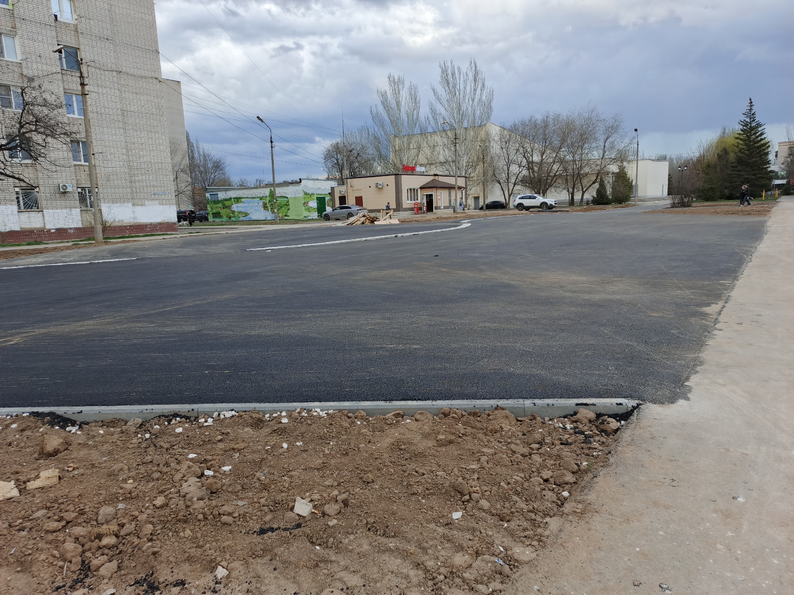 Новый асфальт положили ,на Машиностроителей..