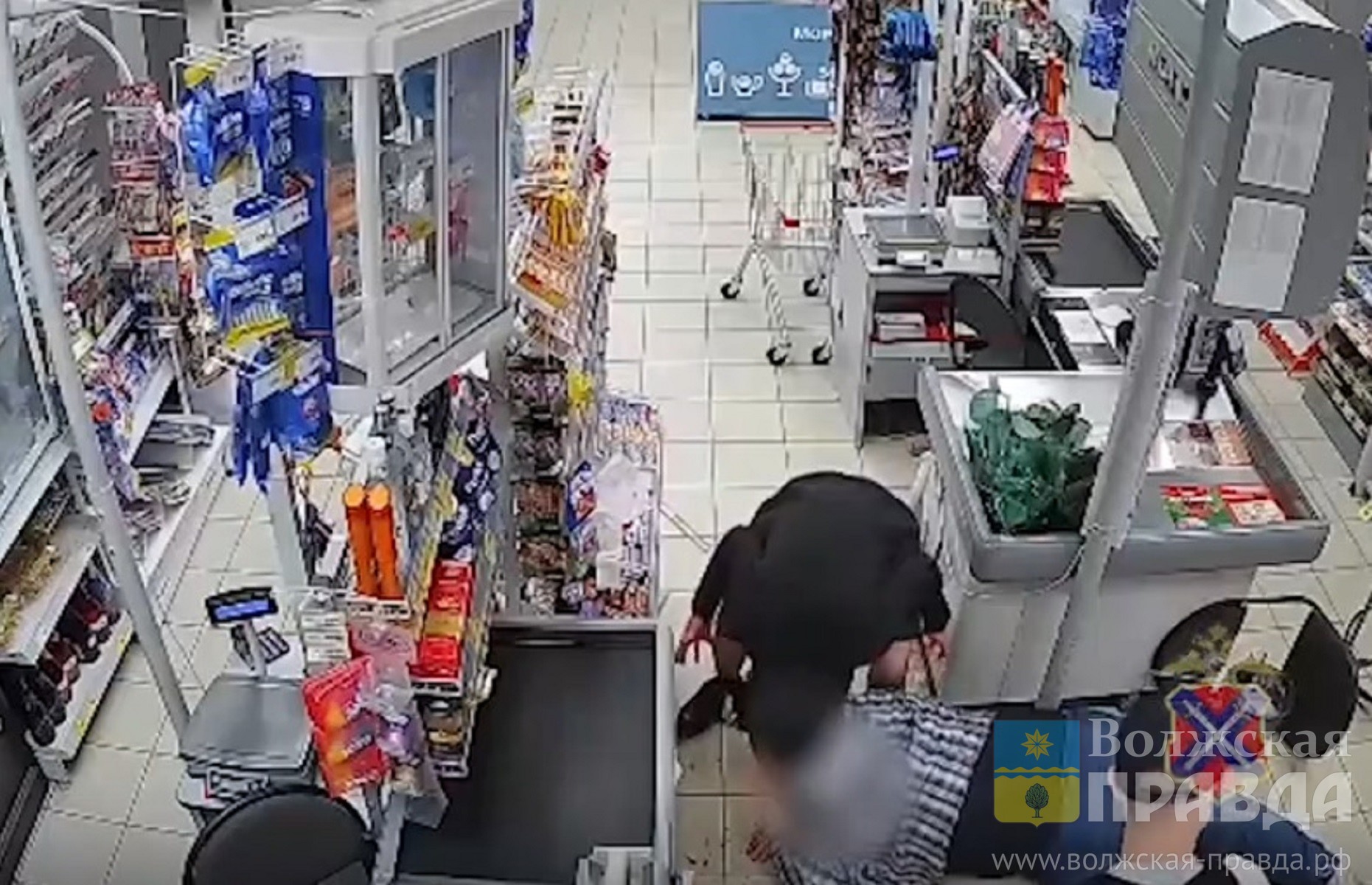 Третий ждёт приговора: двое волжан, избивших пенсионера в «Магните», отправятся в колонию