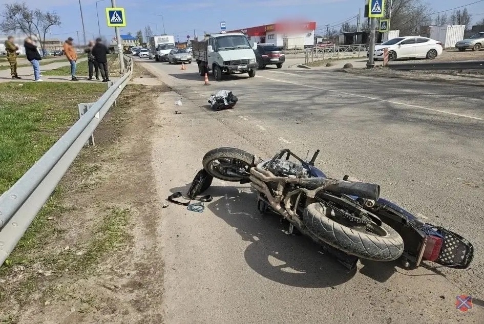 ⚠️ ДТП на ул.Заволжской: пострадал мотоциклист