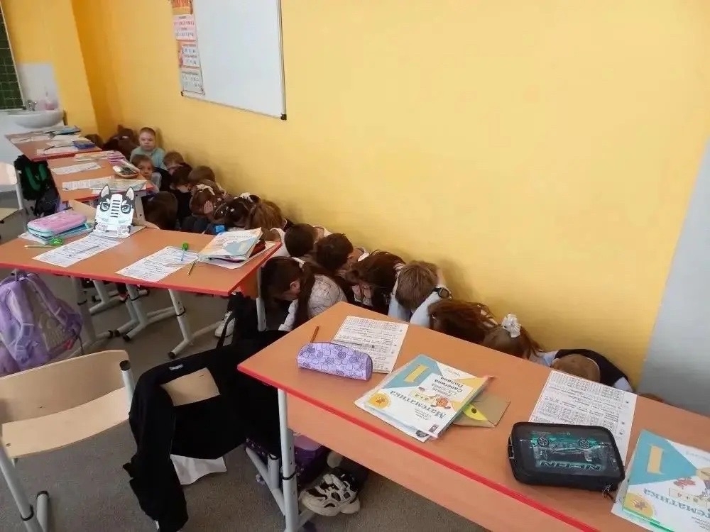 🎒В Волжском прошли антитеррористические учения для школьников