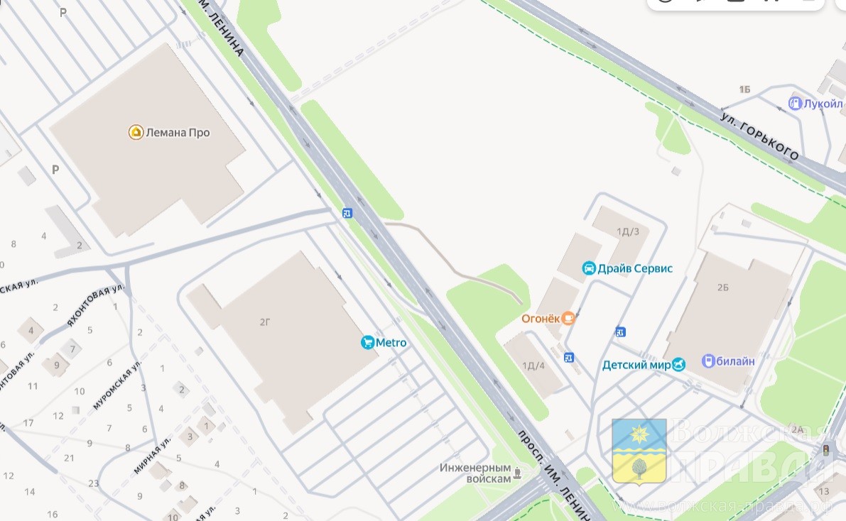 79-летний волжанин на кроссовере сбил у «Метро» женщину