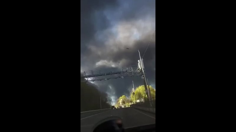 ⚡️В Туапсе начали эвакуацию людей из-за пожара на НПЗ