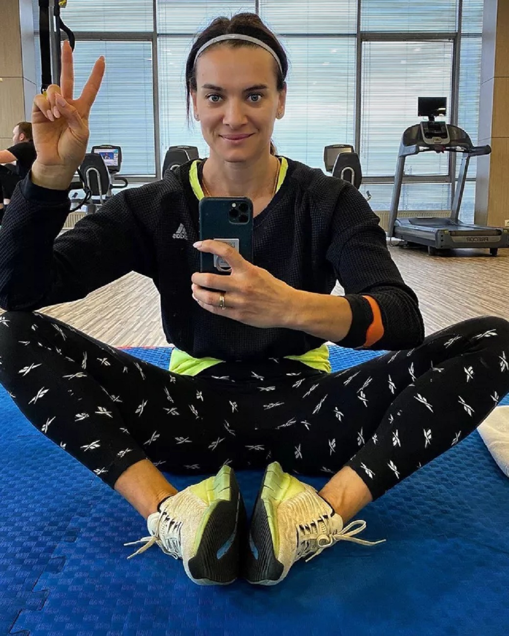 Допрыгалась: на чемпионку Исинбаеву из Волгограда подали в суд за долги по ЖКХ