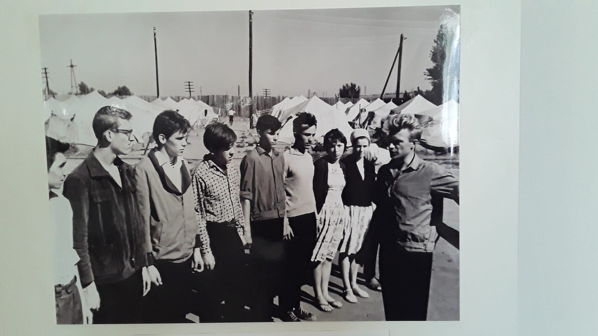 Бюст Ленина и карбид кремния: в Волжском открылась выставка, посвященная комсомолу