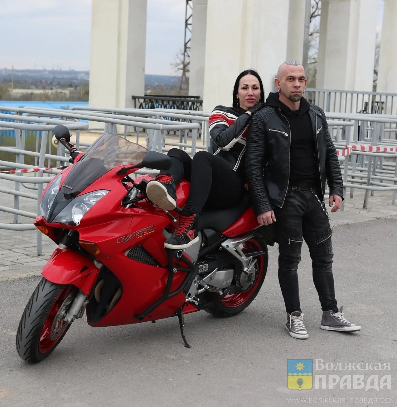 Байкеры из Волжского помогли задержать астраханку, которая сбила и бросила девочку