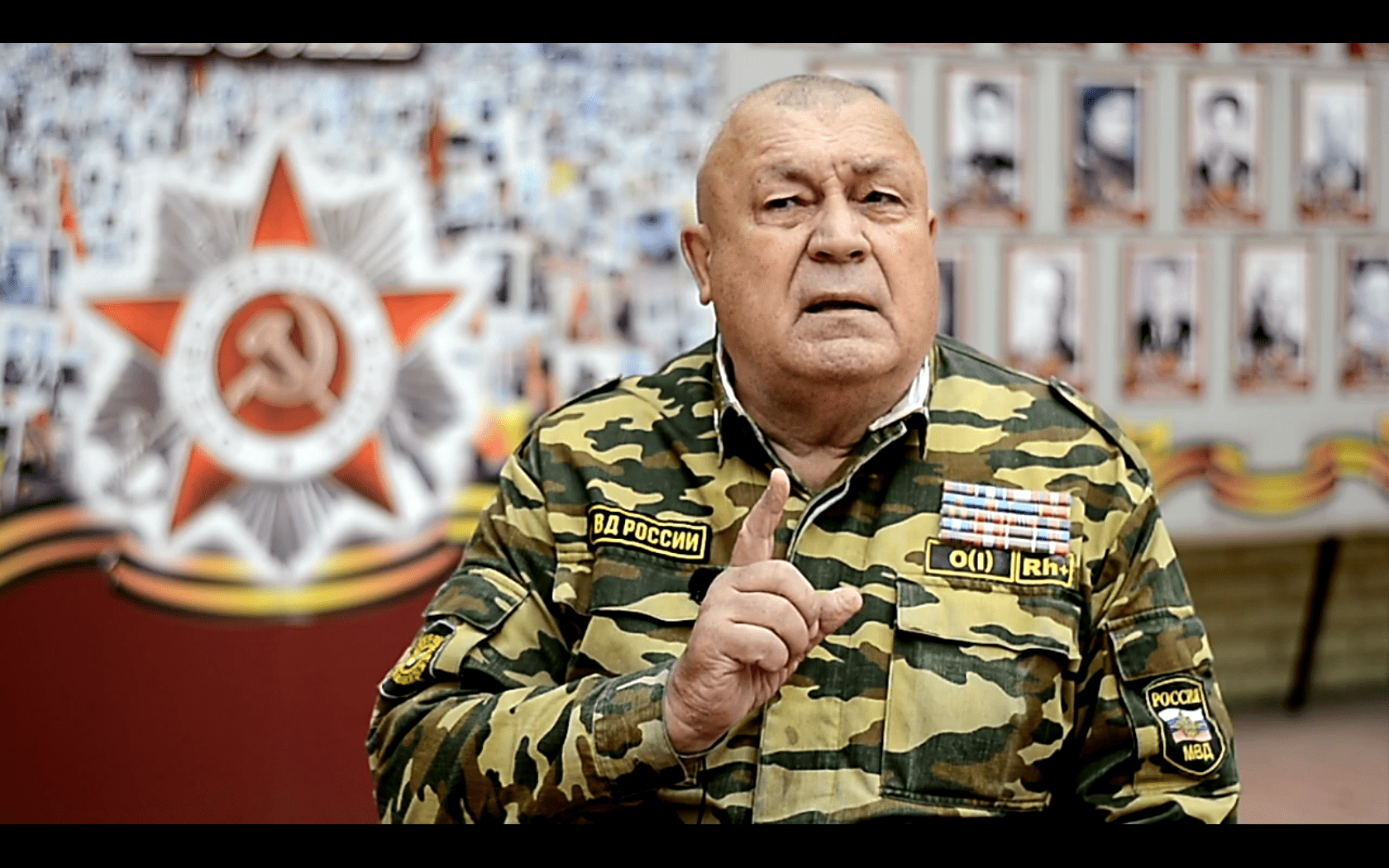 Сумка пива для главной телезвезды: волжане рассказали, как принимали Влада Листьева в нашем городе в конце 80-х