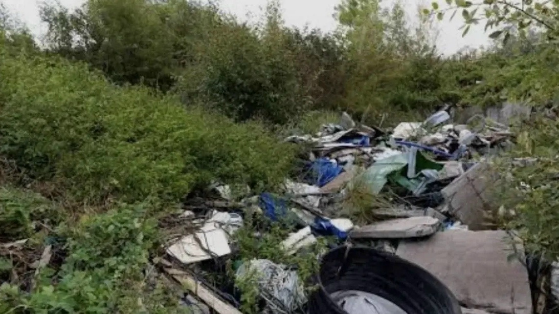 ♻️ За 2025 год на территории Волжского убрали 16,8 тыс. кубометров несанкционированных свалок