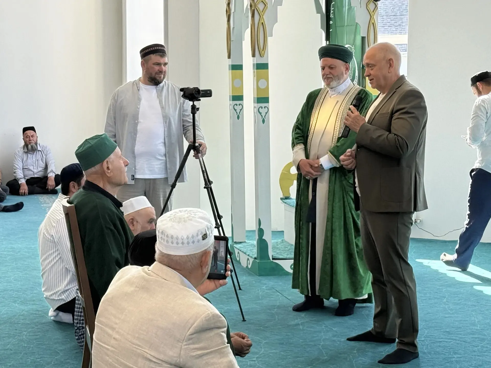 Мусульмане Волжского отмечают Курбан-байрам