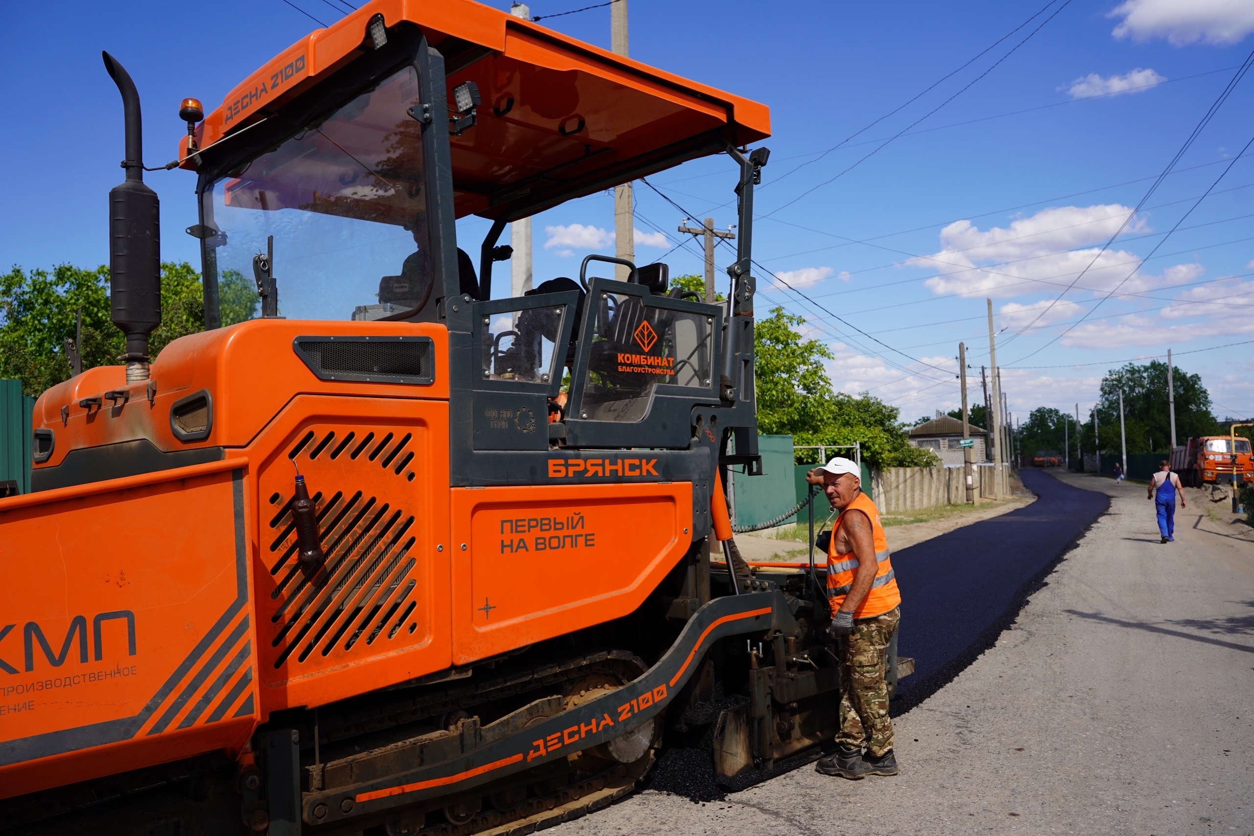 🚧 В СНТ «Химик» идет ремонт дороги на улице Озёрной