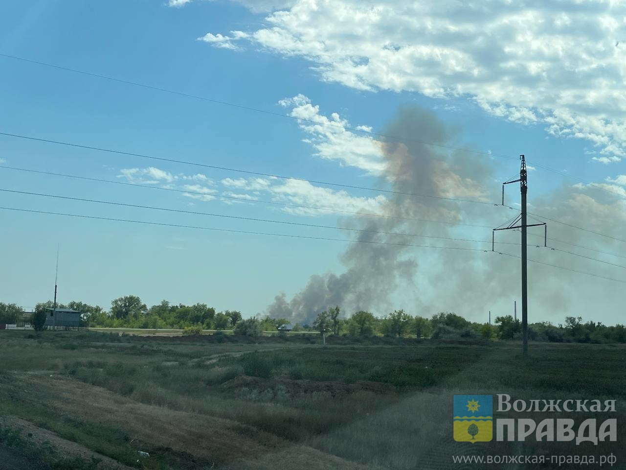 В Волгоградской области после атаки БПЛА загорелся лес
