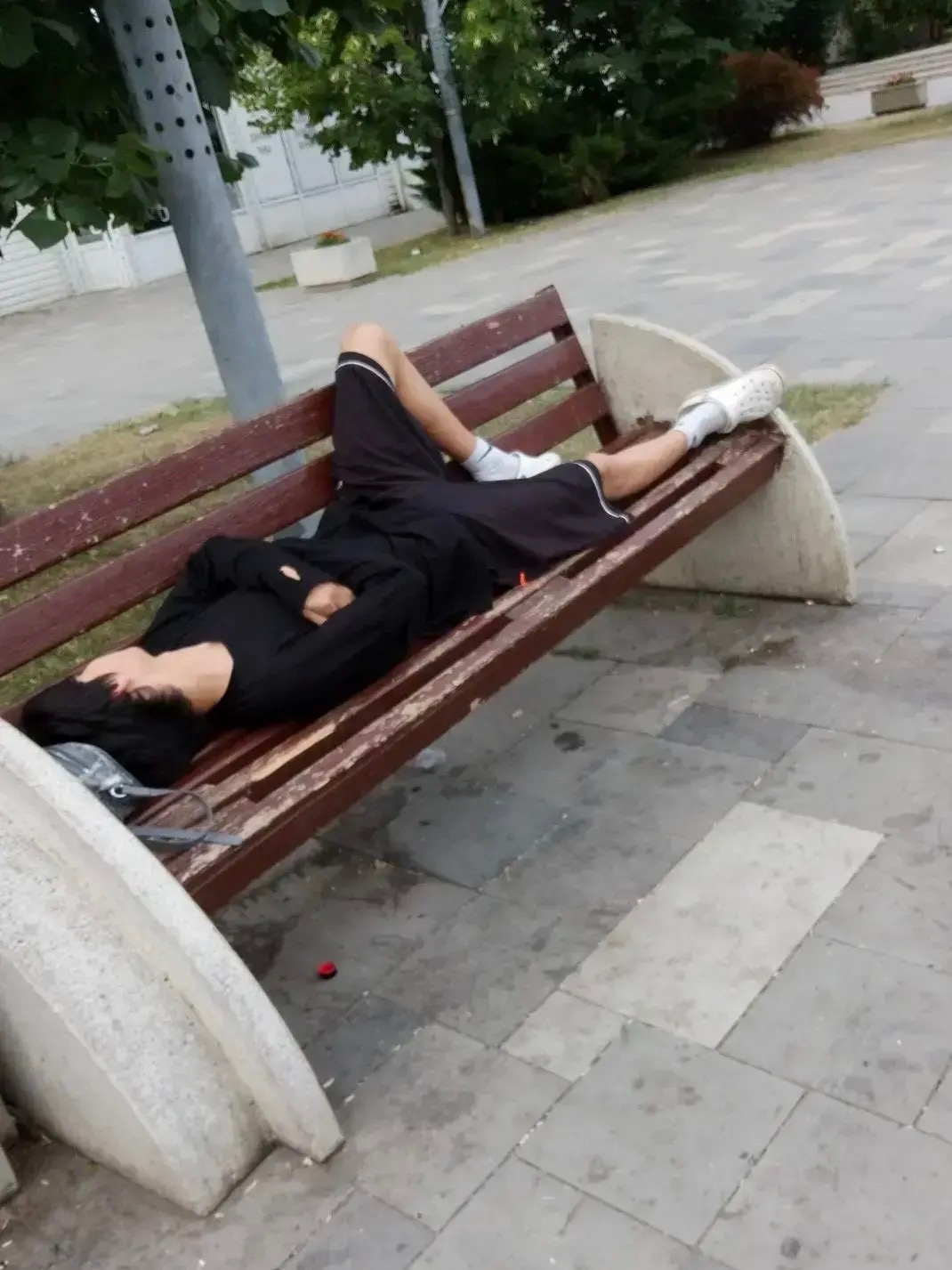 😵‍💫 Зомби апокалипсис на площади Танича