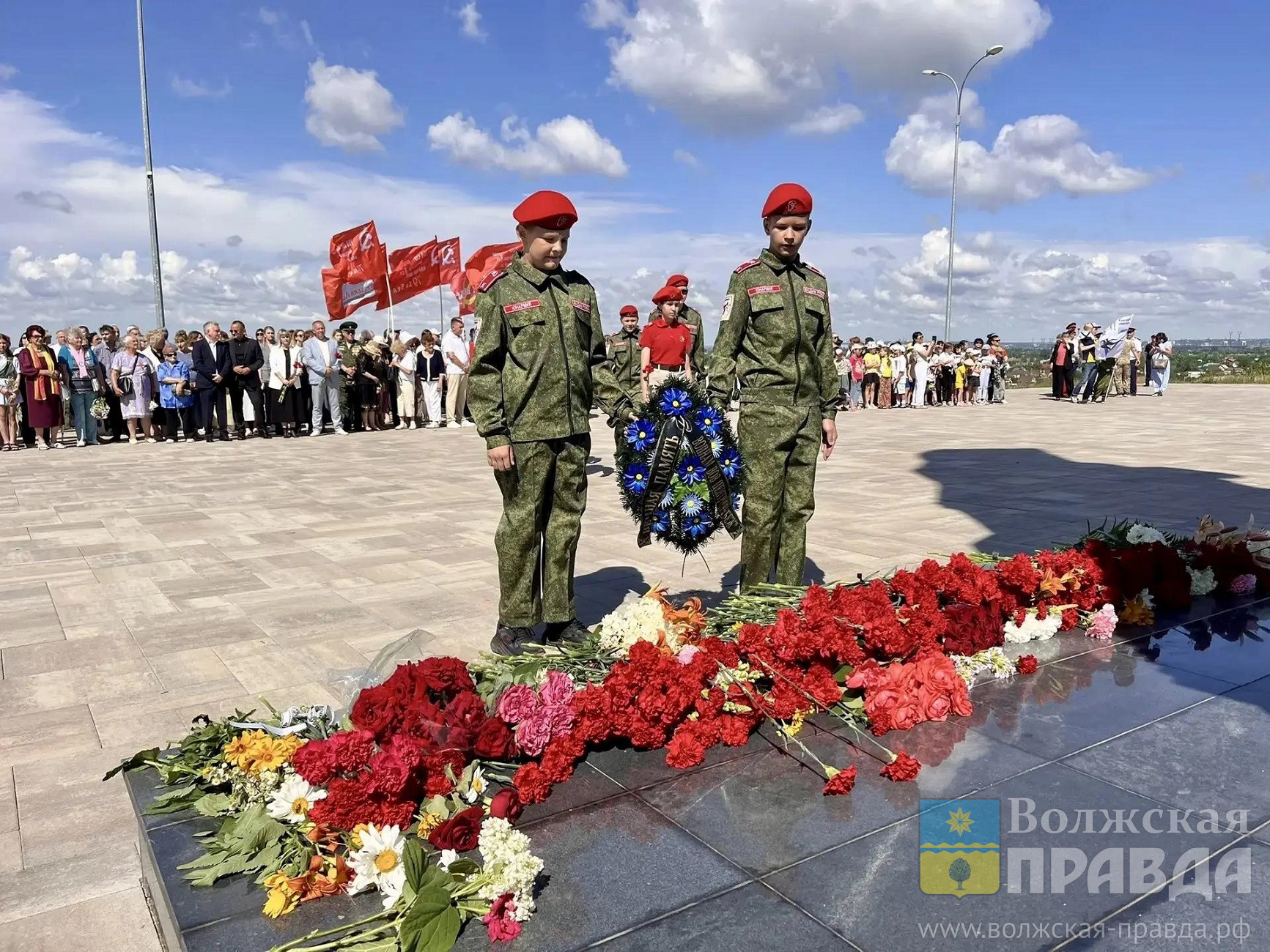 Глава Волжского Игорь Воронин обратился к жителям города в День памяти и скорби