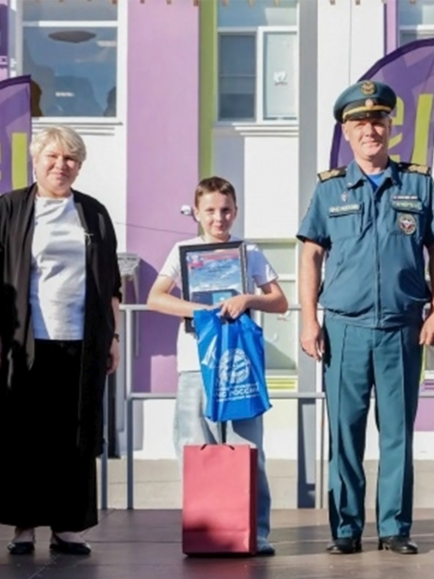 Школьника из Волгоградской области наградили знаком «Горячее сердце»! 👏🤩