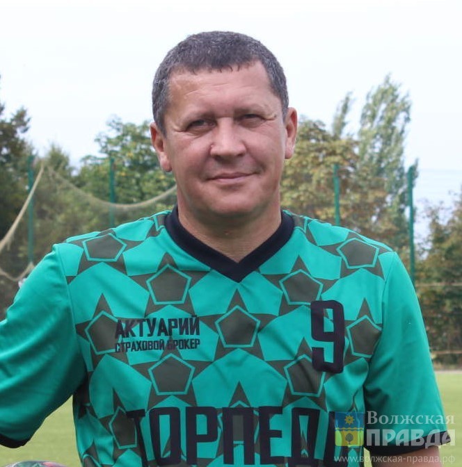 Победителей турнира по дворовому футболу в Волжском отправят в Китай