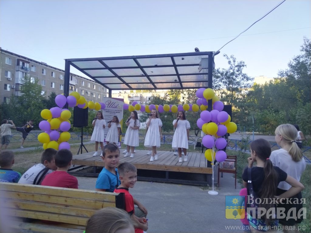 В Волжском покажут спектакли в летнем кинотеатре