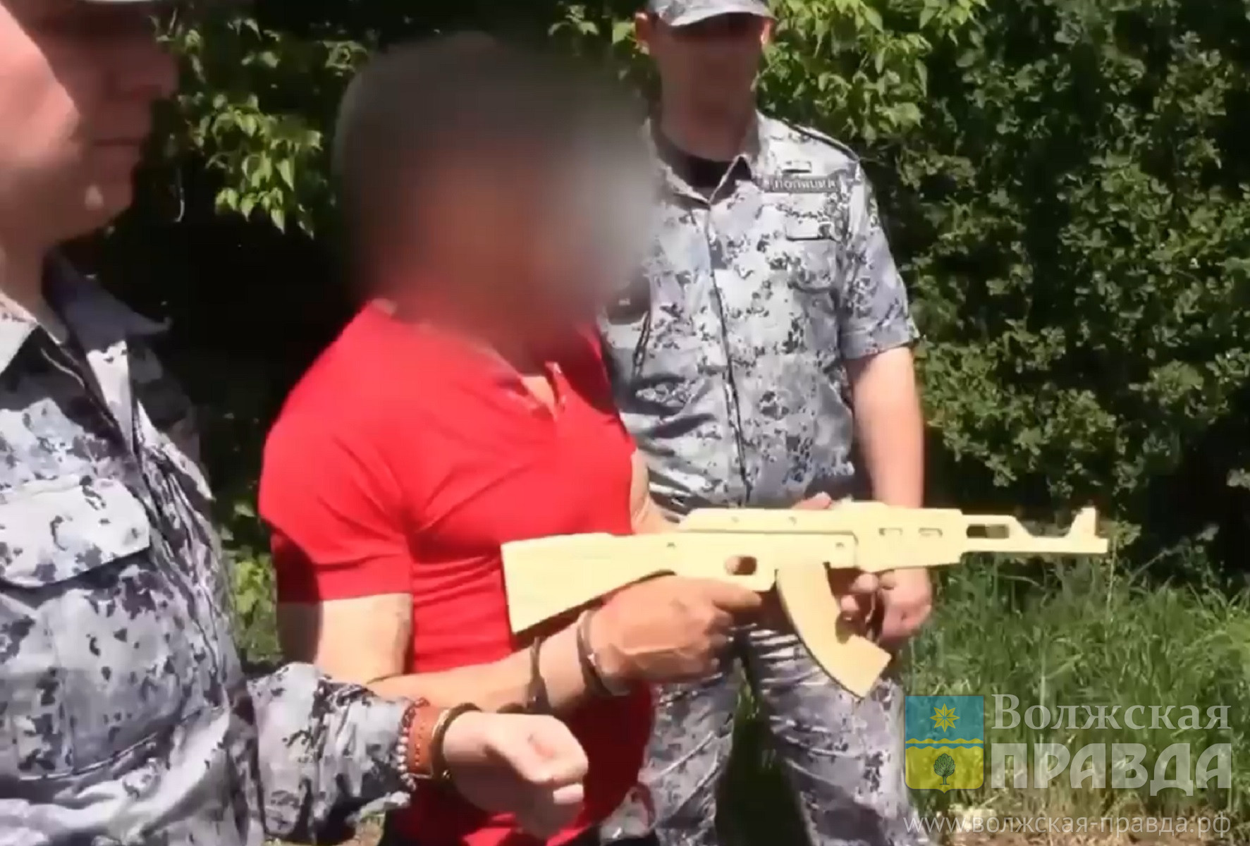 «Чего-то крякнул на меня»: в Волгограде задержан «браток», застреливший в 97-м коммерсанта