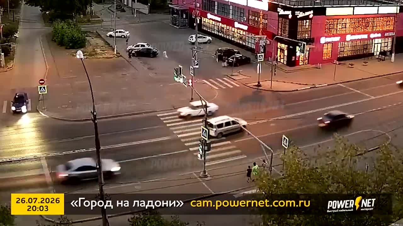 🏍️ Мотоциклист «улетел» после удара о легковушку