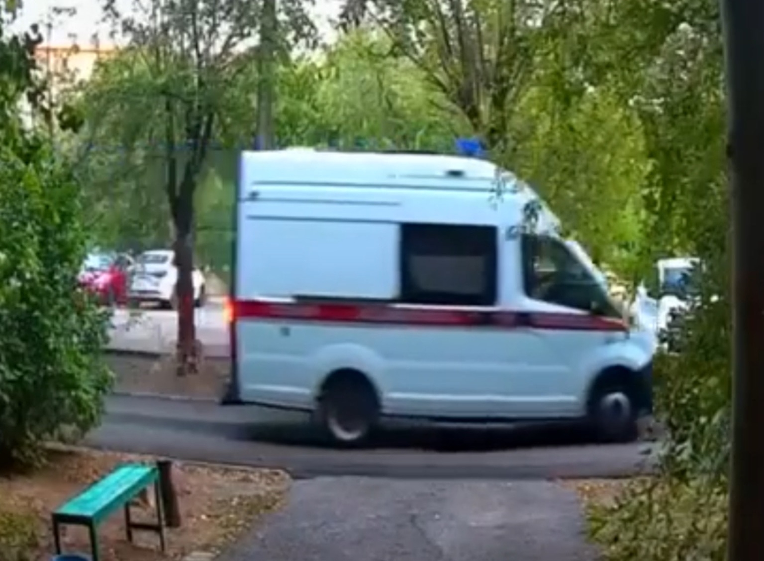 🛴 Самокатчица, сбившая женщину с детской коляской, вышла на связь